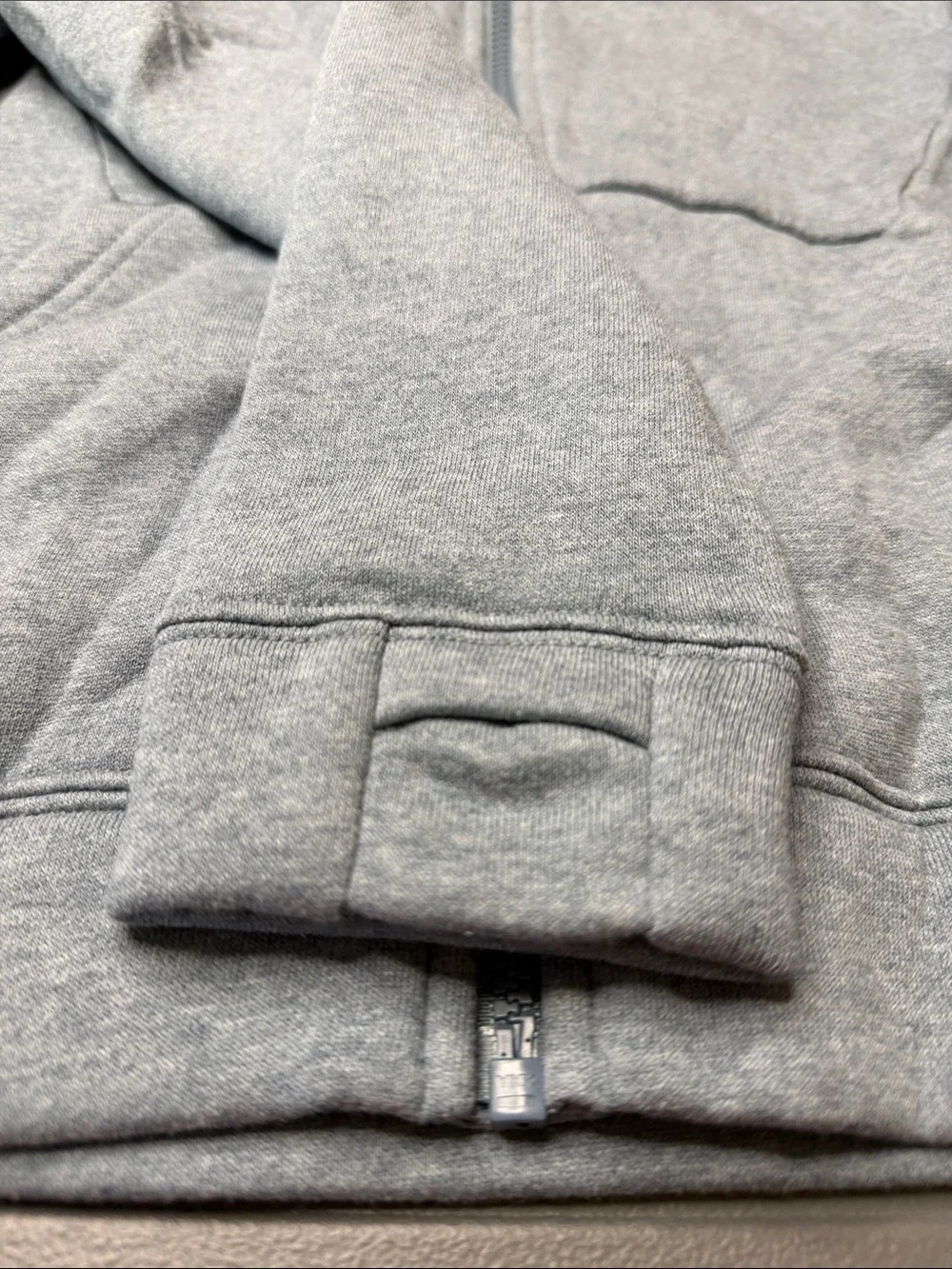 Kid’s Nike Full-Zip Hoodie. Heathered teal/blue. EUC. Size: small